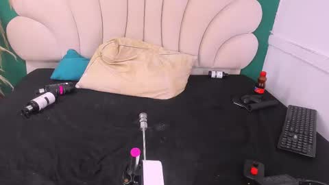 bonieklent online show from 20, 2, 2025