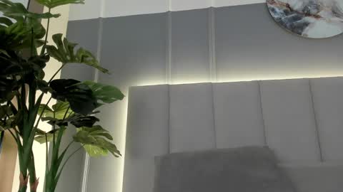 Bonnie online show from 2, 2, 2025