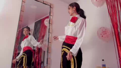   online show from 14, 2, 2025