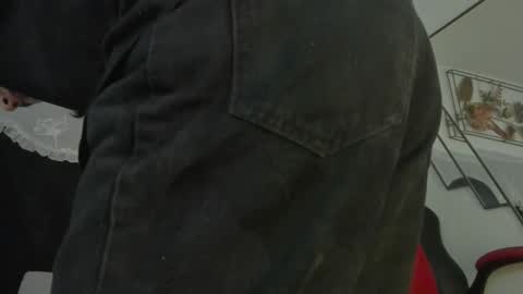   online show from 4, 11, 2025