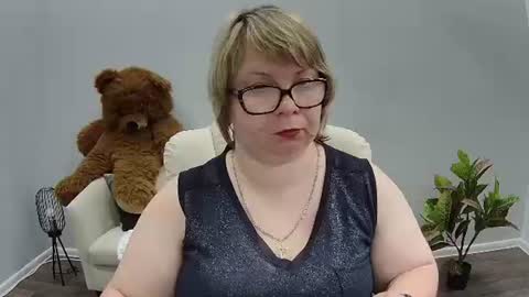 bonnnyboobsy online show from 27, 7, 2026
