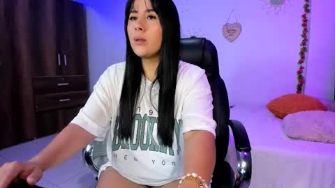 Snapshot of bonny_greylm chatting on 7, 1, 2026 sofia online show from 7, 1, 2026