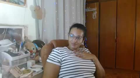 Queen Bon Vivantt online show from 18, 1, 2025