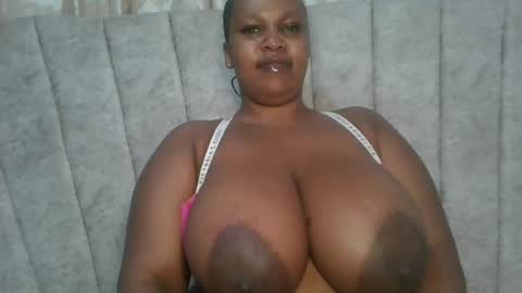 Snapshot of boobberry01 chatting on 29, 7, 2026 Berry online show from 29, 7, 2026