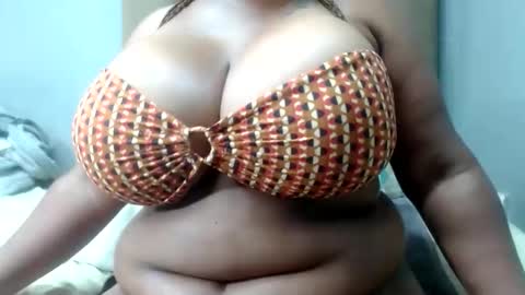 boobshoney95 online show from 25, 11, 2025