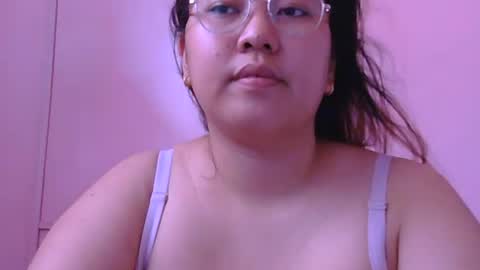 Snapshot of boobsiemarie chatting on 21, 6, 2026 MommyMarie-Singlemom of 2. online show from 21, 6, 2026