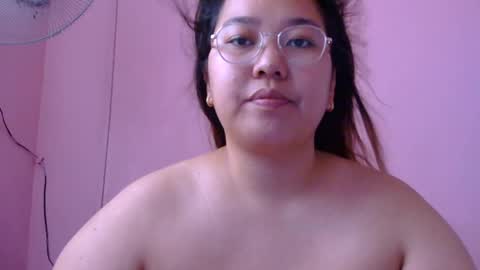 Snapshot of boobsiemarie chatting on 13, 7, 2026 MommyMarie-Singlemom of 2. online show from 13, 7, 2026