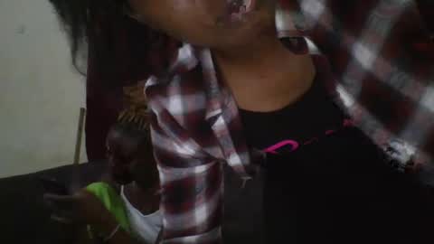 Snapshot of bootie_caramel chatting on 5, 3, 2025 bootie_caramel online show from 5, 3, 2025