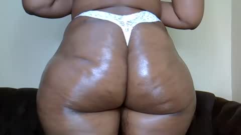 bootieshakess online show from 10, 1, 2025