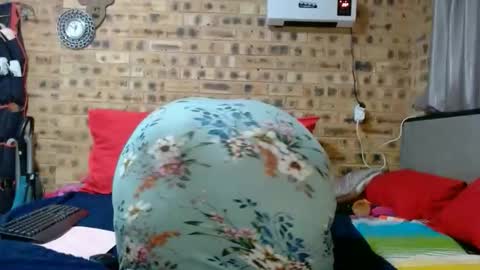bootytwerkxxx online show from 26, 4, 2026