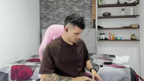 booyhott_ online show from 7, 3, 2026