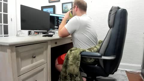 Snapshot of boredhorndog chatting on 5, 1, 2025 Boredhorndog online show from 5, 1, 2025