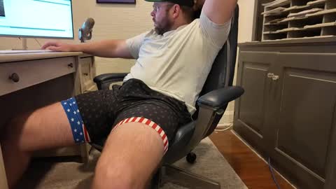 Snapshot of boredhorndog chatting on 8, 10, 2025 Boredhorndog online show from 8, 10, 2025