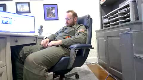 Snapshot of boredhorndog chatting on 2, 11, 2025 Boredhorndog online show from 2, 11, 2025