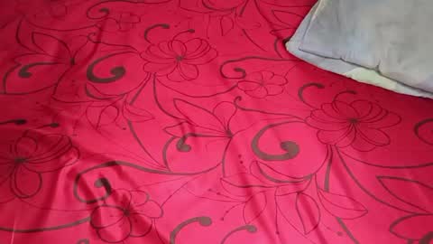 bossetassy online show from 19, 4, 2026