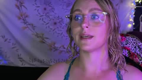 BossMom online show from 9, 10, 2025