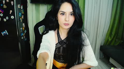 Helen  online show from 2, 2, 2025