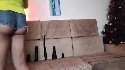 Bes7assquirt online show from 10, 3, 2025