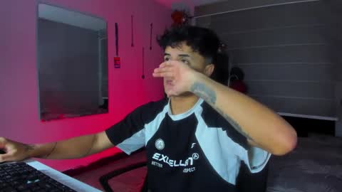 boy_nauthy online show from 13, 1, 2025