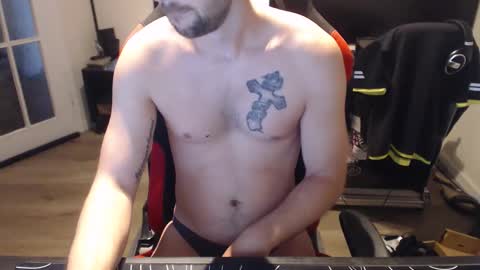 boy_t0y89 online show from 3, 11, 2025