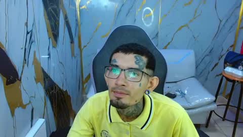 boy_tatto77 online show from 16, 5, 2026