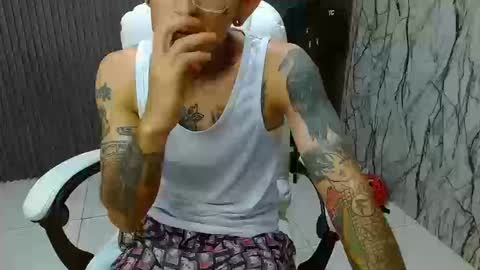 boy_tatto777 online show from 20, 9, 2025
