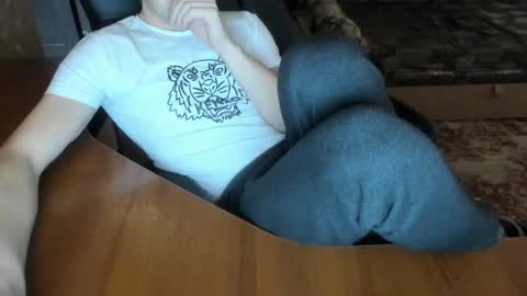 Snapshot of boyapollon chatting on 6, 12, 2024 BoyApollon online show from 6, 12, 2024