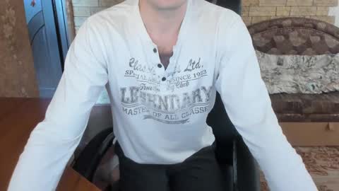 Snapshot of boyapollon chatting on 8, 2, 2025 BoyApollon online show from 8, 2, 2025