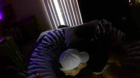 Snapshot of boyblond36 chatting on 27, 2, 2025 Slutty Stud online show from 27, 2, 2025