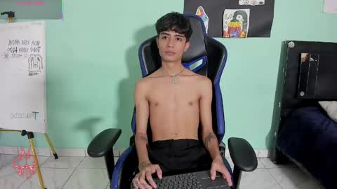 boys4hot_777 online show from 1, 5, 2026