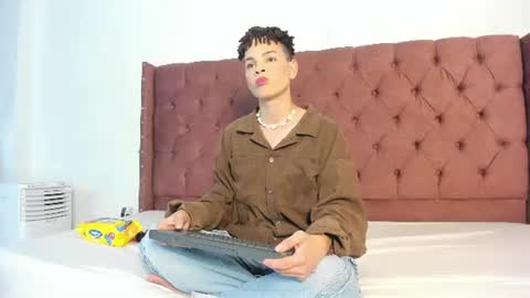 Snapshot of boys_hotparty chatting on 12, 7, 2026 ALEX - TAYLER -MIKE online show from 12, 7, 2026