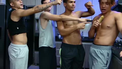 Snapshot of boysgang_sex chatting on 30, 1, 2025 Angelo Mark Fernando Taylor online show from 30, 1, 2025