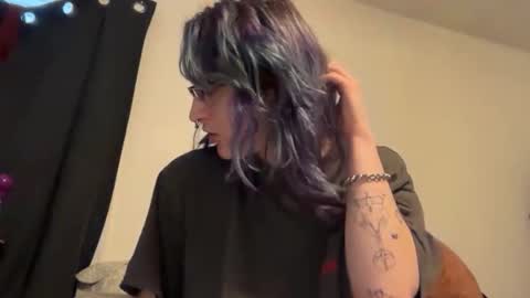 boywithbug online show from 12, 3, 2026