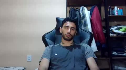 boyzinm2 online show from 13, 3, 2026