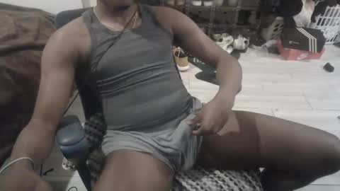 Snapshot of bquen400 chatting on 27, 11, 2025 bquen400 online show from 27, 11, 2025