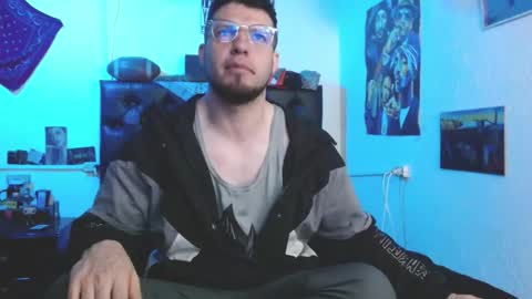 brad hot boy online show from 8, 1, 2026