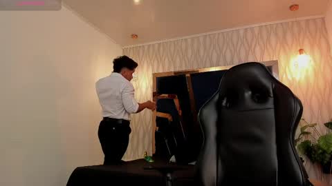 brad summer online show from 25, 4, 2026