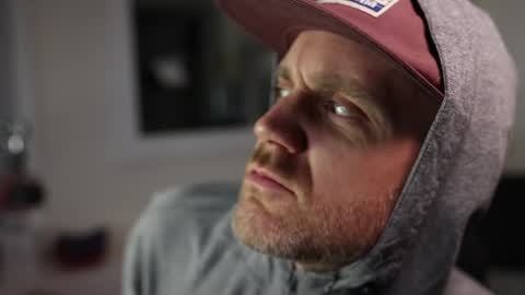 Snapshot of bradbronton chatting on 19, 12, 2024 BradBronton online show from 19, 12, 2024