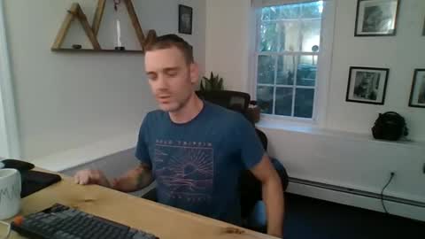 Snapshot of bradbronton chatting on 24, 10, 2025 BradBronton online show from 24, 10, 2025