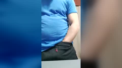 bradd_32 online show from 23, 7, 2026