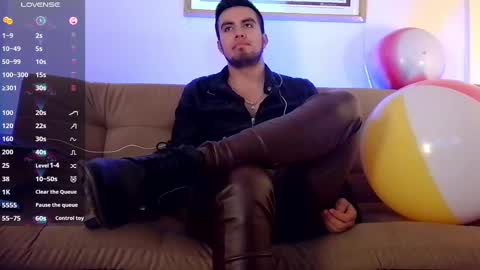 Bradley Colton Independ Model online show from 18, 2, 2025