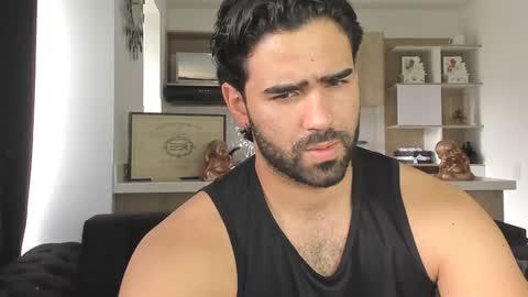 bradleymartin7 online show from 5, 1, 2025