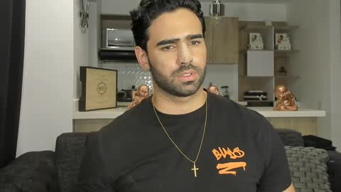 bradleymartin7 online show from 23, 1, 2025