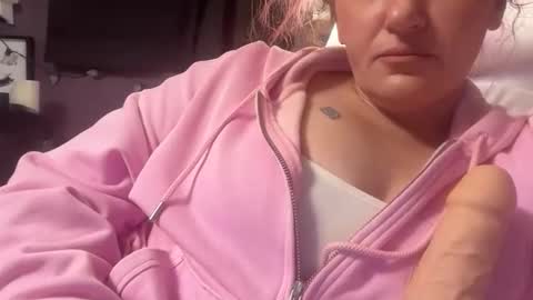 Snapshot of brandicumxxx chatting on 13, 3, 2026 brandicumxxx online show from 13, 3, 2026