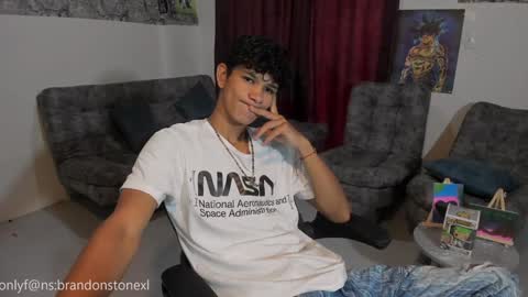 Snapshot of brandonstonexl chatting on 30, 12, 2024 Brandon Stone online show from 30, 12, 2024