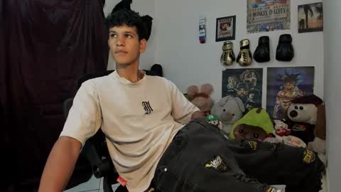 Snapshot of brandonstonexl chatting on 4, 3, 2026 Brandon Stone online show from 4, 3, 2026