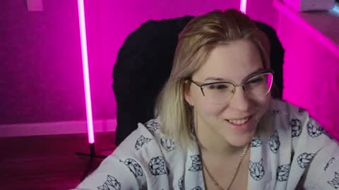 Snapshot of brandy__stars chatting on 2, 2, 2025 Belle online show from 2, 2, 2025