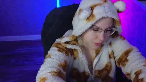 Snapshot of brandy__stars chatting on 24, 2, 2025 Belle online show from 24, 2, 2025