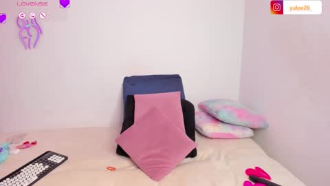 Snapshot of brandy_brow chatting on 13, 11, 2025 brandy Independent model online show from 13, 11, 2025