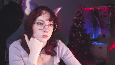 Snapshot of brandy_queen chatting on 15, 12, 2024 Aurorabut ur dad just calls me Rory online show from 15, 12, 2024